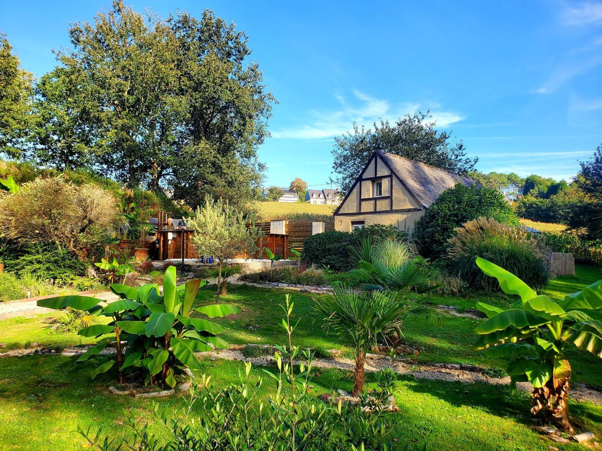 Le Vieux Moulin Gites - Detached Cottage With Garden Views And Pool Guégon Exteriér fotografie